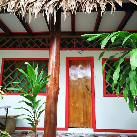Talamanca Cabins Cahuita Luaran gambar