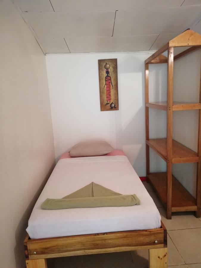Talamanca Cabins Cahuita Luaran gambar