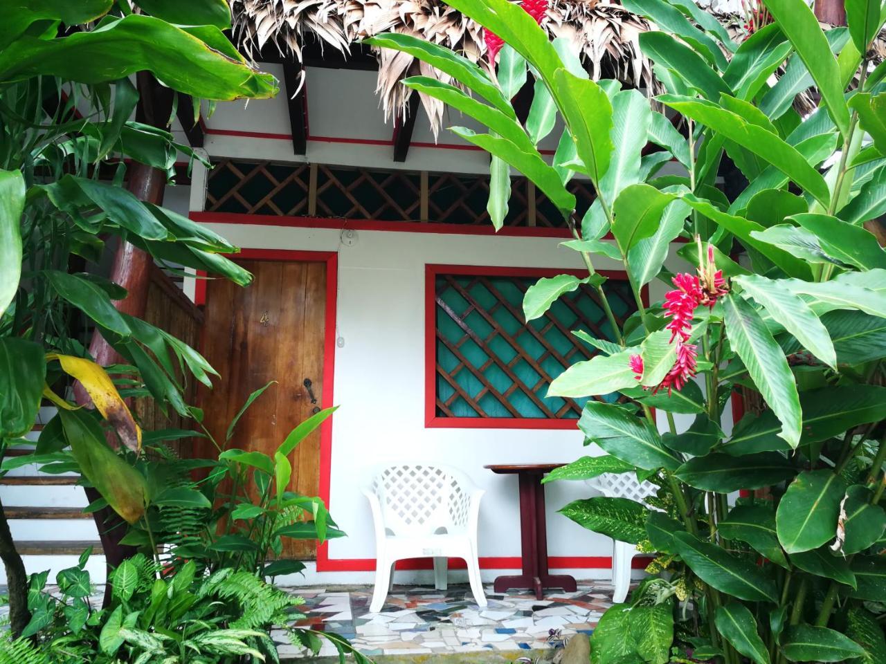 Talamanca Cabins Cahuita Luaran gambar
